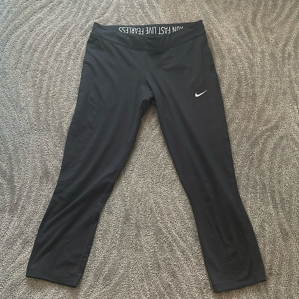 Nike DriFit 3/4 Leggings
